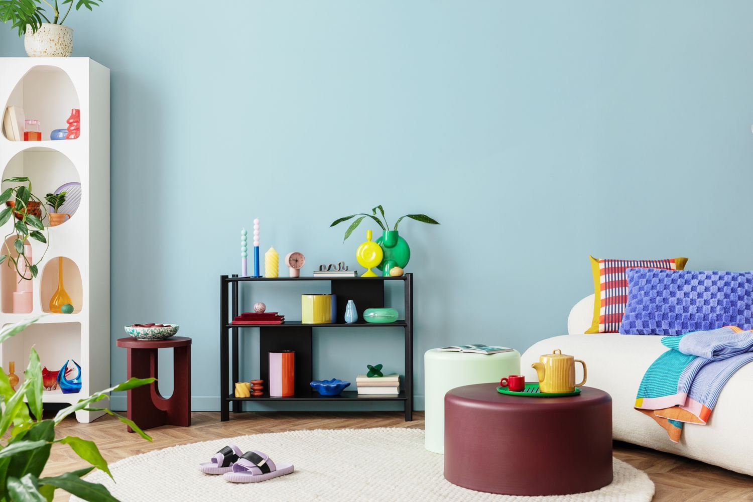 Paint Colors for Small Rooms That Make Them Look Bigger