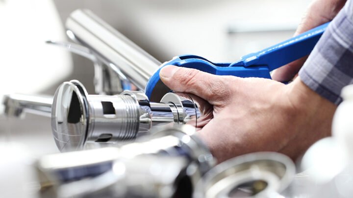 DIY Plumbing Fixes: When to Fix It Yourself or Call a Pro